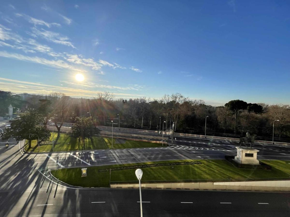 Apartamento Con Vistas Al Parque Del Retiro Madrid Exterior foto