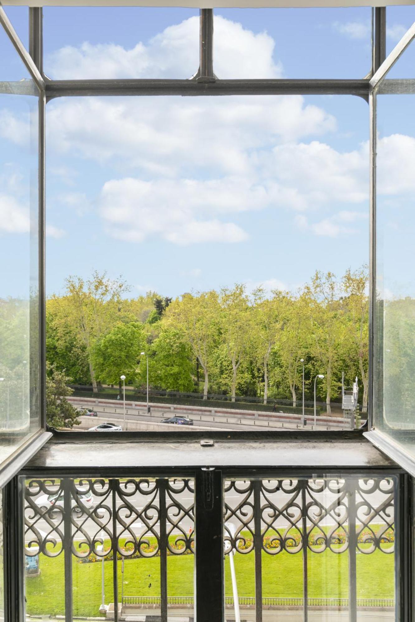 Apartamento Con Vistas Al Parque Del Retiro Madrid Exterior foto